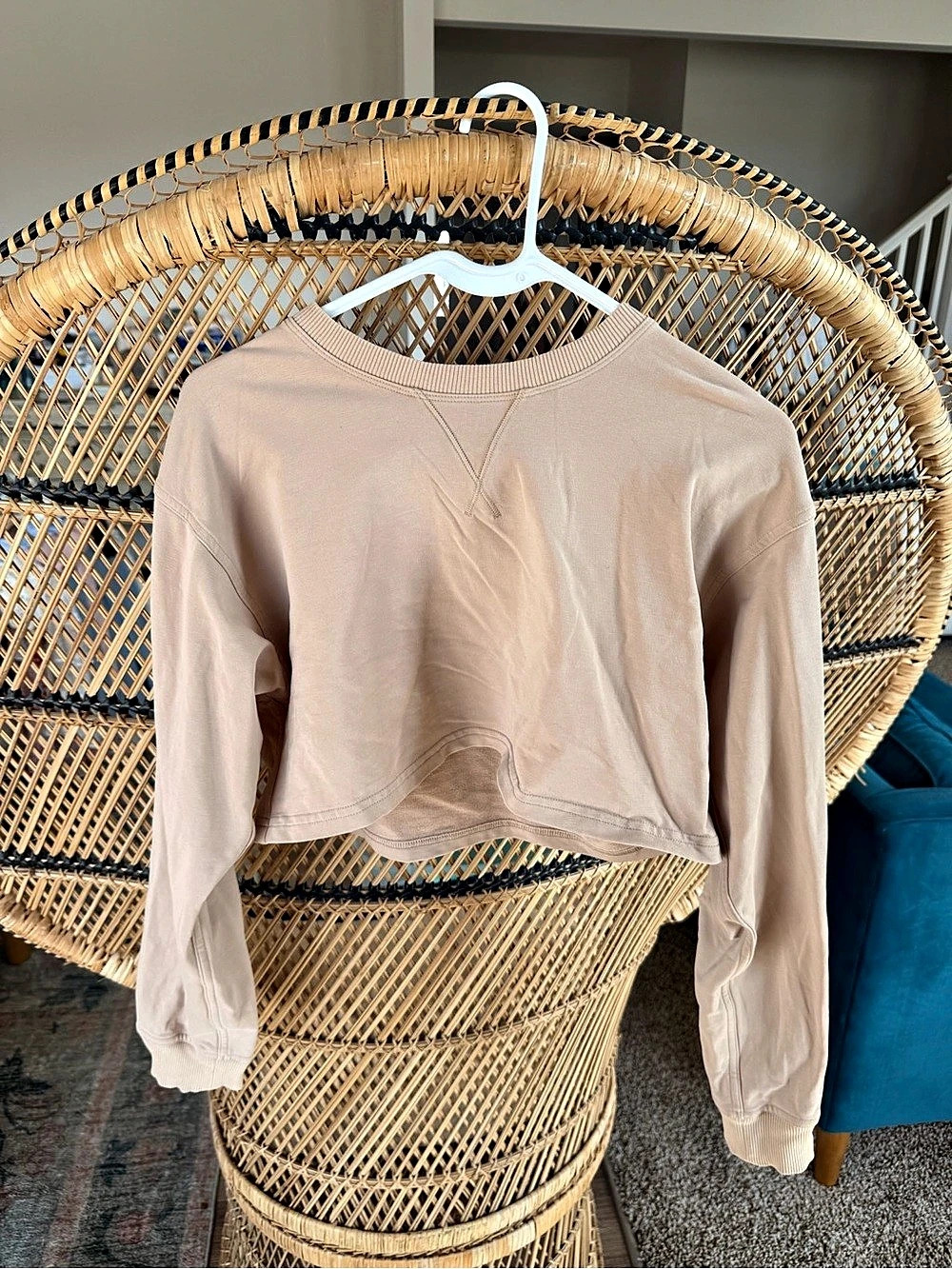 lululemon Cropped Crew